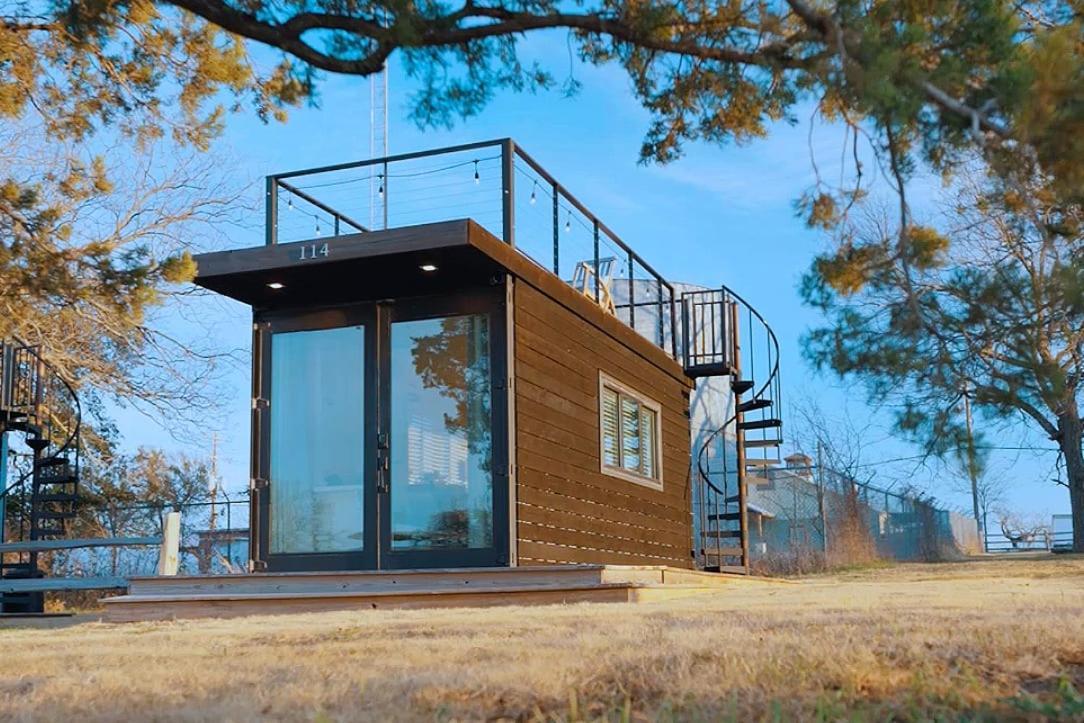 The Bluebonnet-Tiny Container Home Country Setting 12 Min To Downtown Bellmead Eksteriør billede